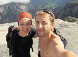 Katarzyna Busłowska i Piotr Daniel uprawiają B.A.S.E. jumping