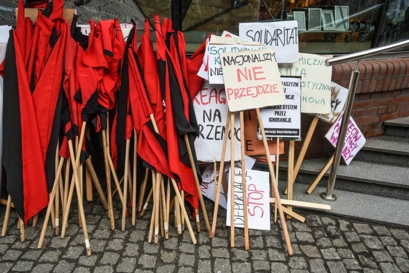 Manifestacja "nacjonalizm nie przejdzie"