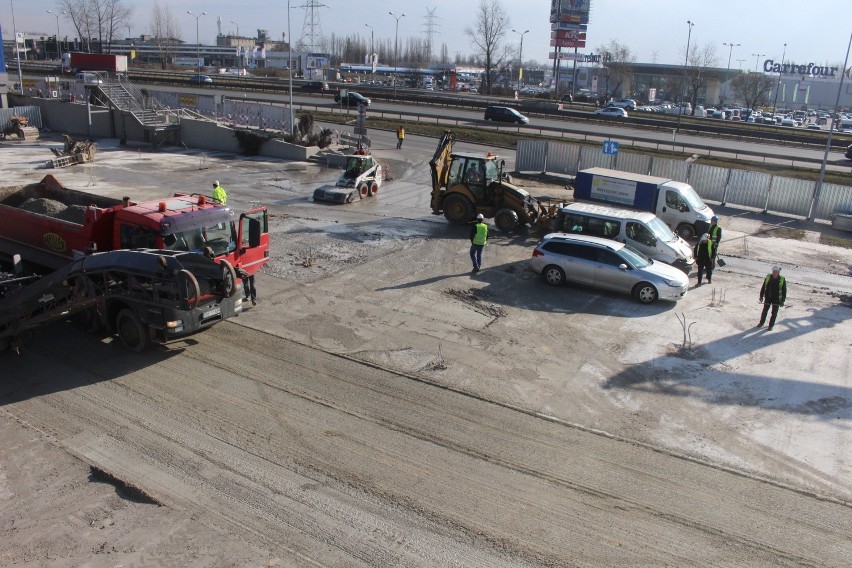 IKEA Katowice: Remont parkingu idzie pełną parą [NOWE ZDJĘCIA Z BUDOWY] 