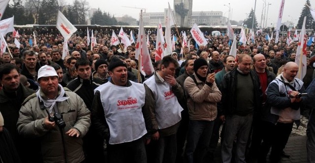 W rzeszowskiej manifestacji udział wzięło trzy tysiące osób.