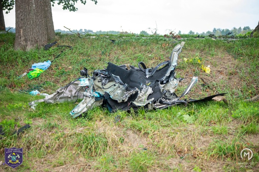 Olszewo. Tragedia na drodze. Dwie osoby spłonęły w porsche