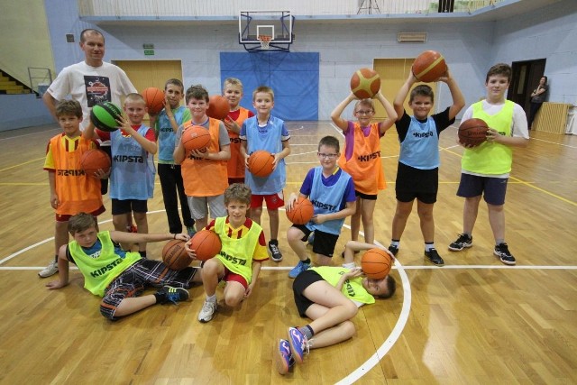Treningi w Szkolnych Młodzieżowych Ośrodkach Koszykówki ruszyły we wrześniu 2015 roku.