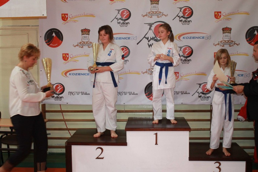 VII Mikołajkowy Turniej Karate o Puchar Wójta Gminy...