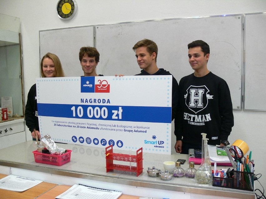 Uczniowie tarnobrzeskiego "Hetmana" wygrali 10 tysięcy złotych na wyposażenie szkolnej pracowni 