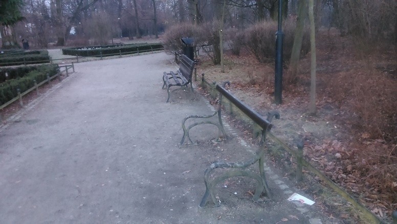Wrocław: Park Południowy zdewastowany przez wandali (ZDJĘCIA)