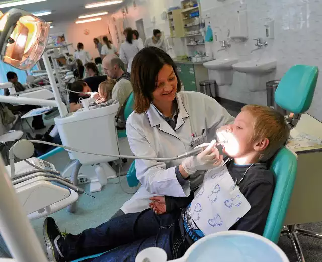 Aż 90 proc. polskich dzieci ma próchnicę zębów