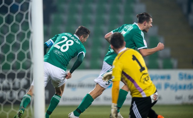 Michal Piter-Bućko strzelił jedynego gola dla Olimpii w jesiennym meczu z GKS Bełchatów. Teraz kapitana biało-zielonych zabraknie z powodu kontuzji