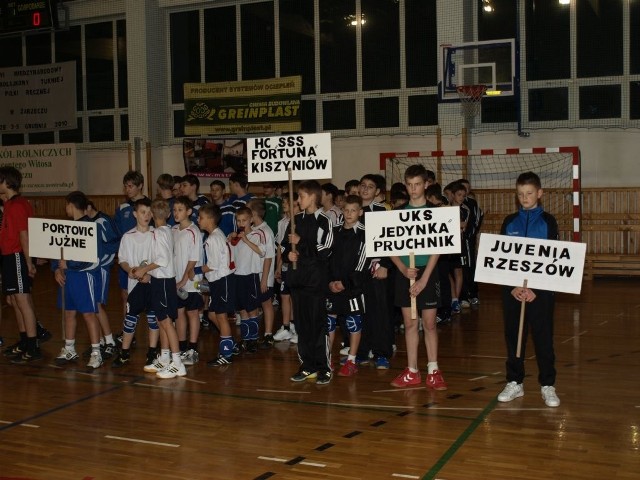 Wśród uczestniczących w Turnieju drużyn ładnie zaprezentowali się zawodnicy z Kiszyniowa