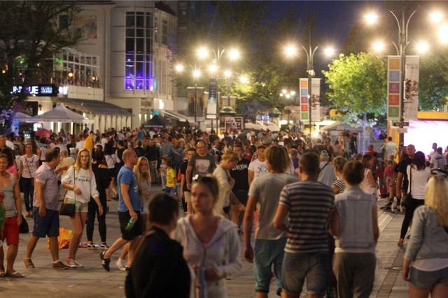 Sopot słynie z nocnego życia. Na imprezy przyjeżdżają to tu nie tylko goście z Trójmiasta, ale całej Polski. Im hałas nie przeszkadza. Jednak mieszkańcy się nie bawią, tylko ślą kolejne skargi do ratusza