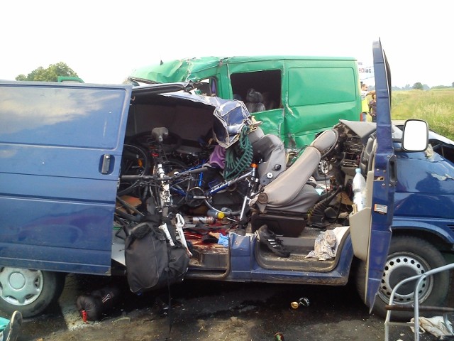 Wypadek w Parafiance. W niedzielę zderzyły się dwa busy, zginęły 4 osoby