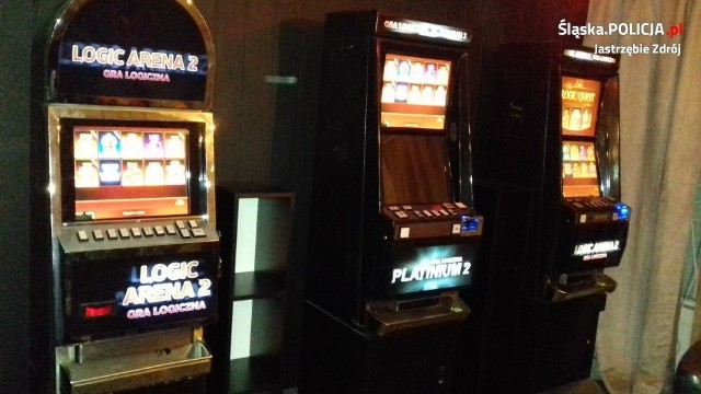 Jastrzębie-Zdrój: 8 automatów do nielegalnych gier hazardowych ujawniono w dwóch lokalach w centrum miasta
