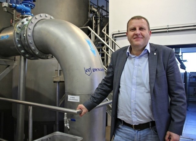 Prezes Sądeckich Wodociągów Tadeusz Frączek wierzy, że budowa małej elektrowni wodnej przełoży się w przyszłości na ograniczenie podwyżek albo na niższe ceny wody dla klientów spółki