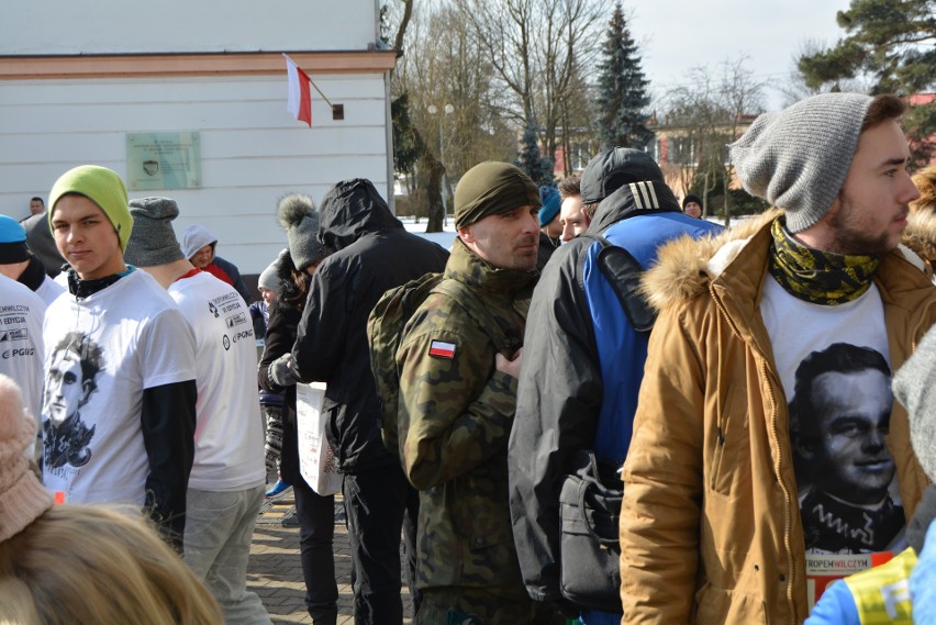 Ostrołęka: Bieg Pamięci Żołnierzy Wyklętych "Tropem Wilczym" 2018. Około 500 uczestników! [ZDJĘCIA+WIDEO]