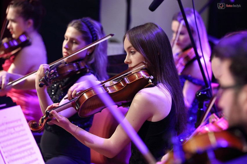 Noworoczny koncert w sali widowiskowej w Miejskim Domu...