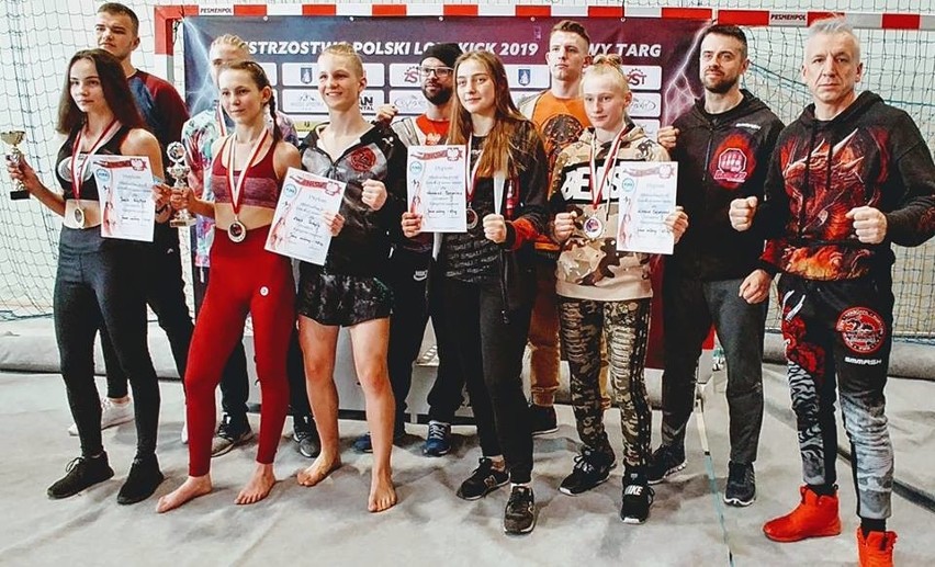 6 medali kickboxerów Dragona Starachowice w mistrzostwach Polski 