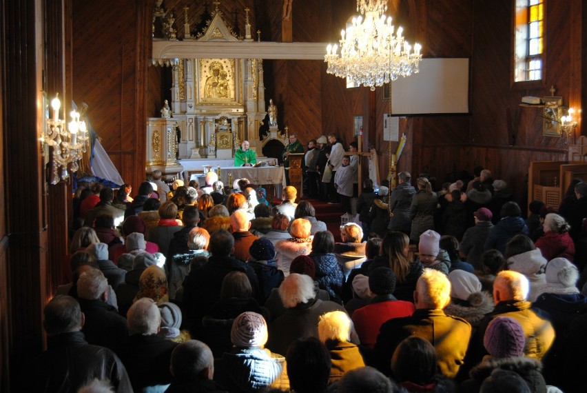 Proboszcz parafii w Bebelnie ksiądz Zenon Stępień odszedł na emeryturę. W niedzielę dziękowali mu mieszkańcy (ZDJĘCIA)