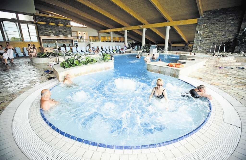 Białczańskie baseny znów nazywają się Termy Bania | Dziennik Polski