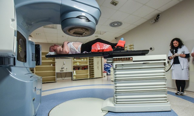 Po obniżce wycen w radioterapii Centrum Onkologii już straciło kilka milionów