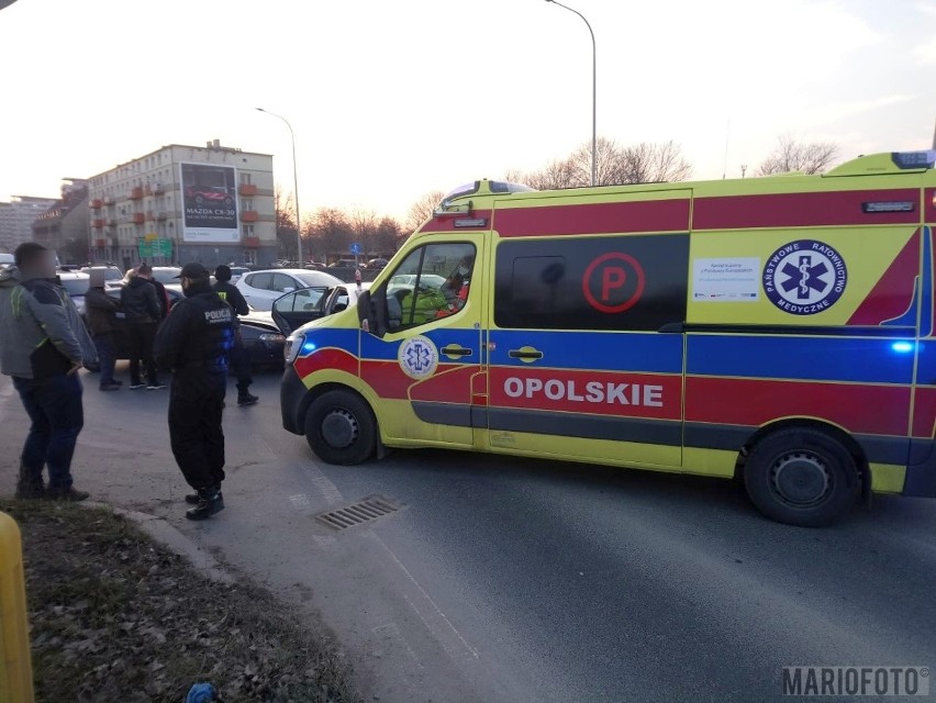 Wypadek na skrzyżowaniu Luboszyckiej i Nysy Łużyckiej.