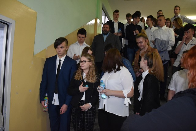 Egzaminy gimnazjalistów w ZSM w golubiu-Dobrzyniu, mimo strajku, przebiegły bez zakłóceń