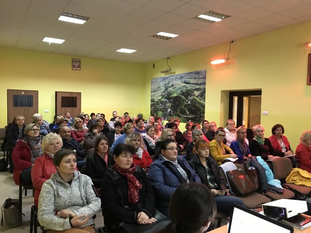 Coraz więcej kół gospodyń w powiecie kazimierskim. Na ostatnim spotkaniu w Kazimierzy Wielkiej zorganizowanym przez Agencję Restrukturyzacji i Modernizacji Rolnictwa pojawili się członkowie aż 39 kół.