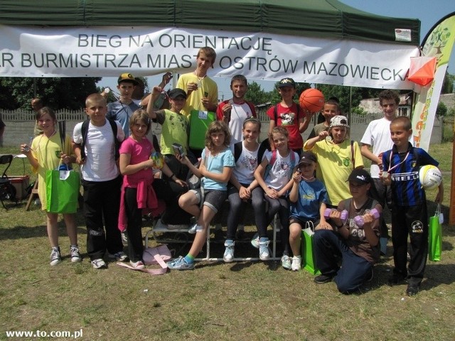 Liczna drużyna z Broku okazała się najlepsza w zawodach w Ostrowi.