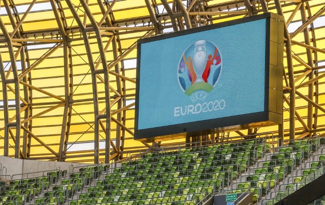 EURO 2020 - trzeciego dnia mistrzostw (niedziela 13 czerwca 2021) zobaczymy trzy mecze fazy grupowej. Grają m.in. Anglia i Chorwacja. Podajemy godziny transmisji.