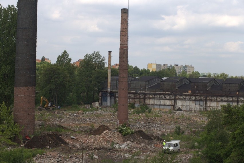 Kominy Huty Jedność zostały wyburzone