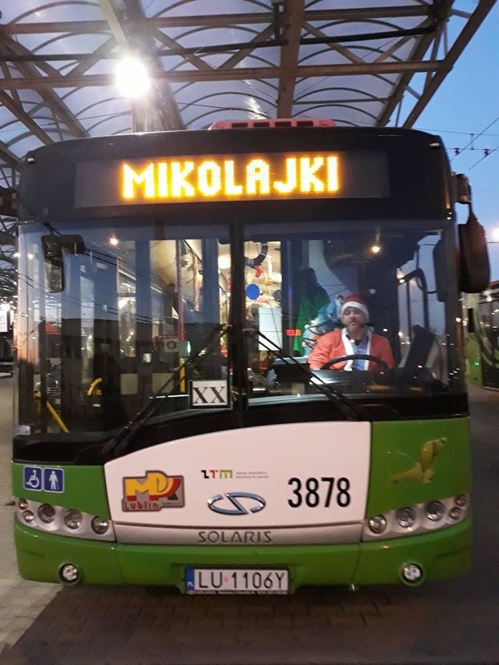 Mikołajowy trolejbus jeździ po ulicach Lublina. Zobacz zdjęcia