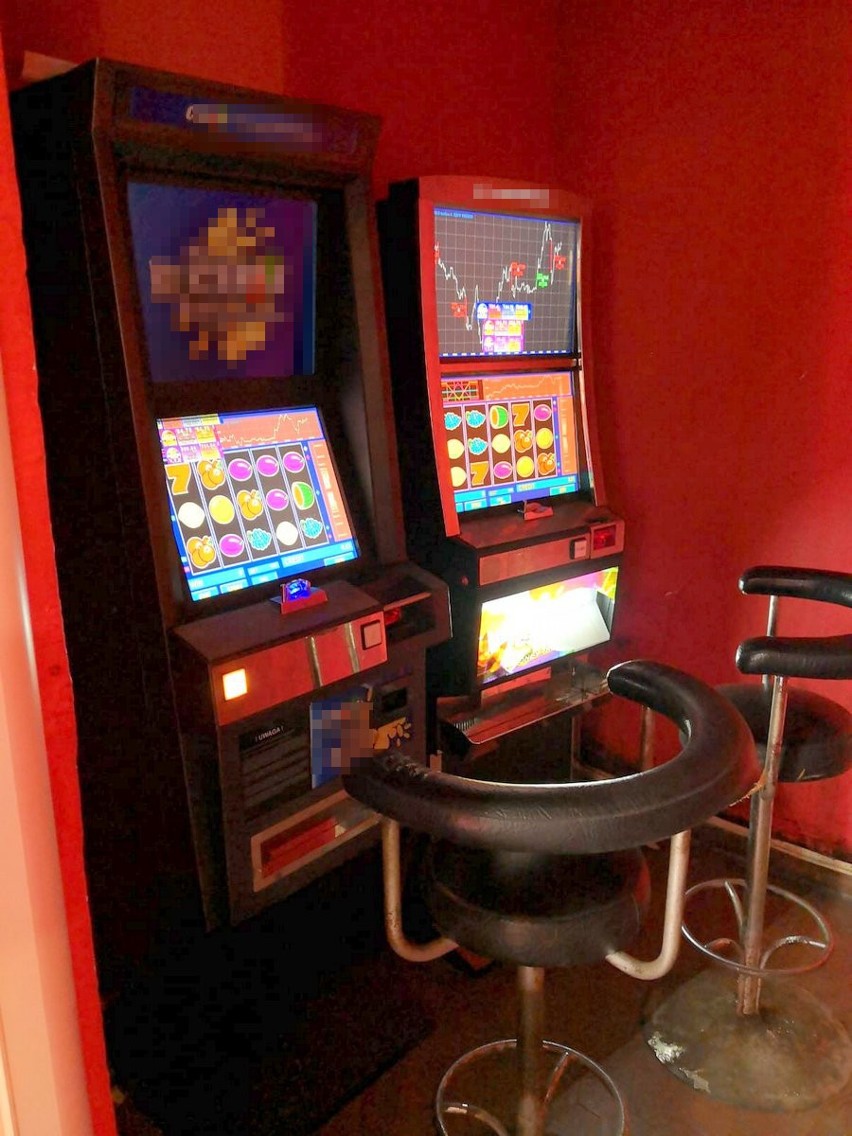 Bydgoscy policjanci zlikwidowali nielegalne automaty do gier