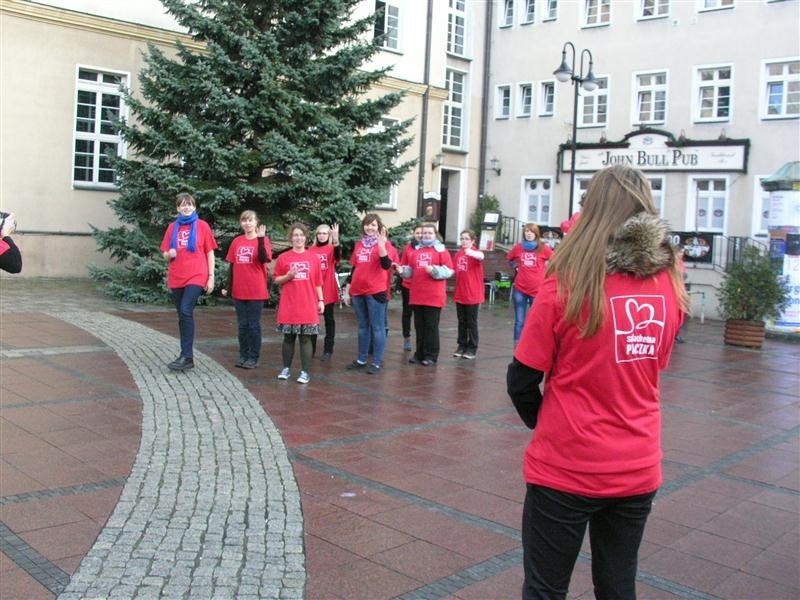 Na opolskim Rynku organizatorzy zachęcali do obdarowywania...