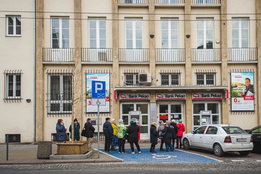 Oprocentowanie obligacji stałoprocentowych 3-miesięcznych...