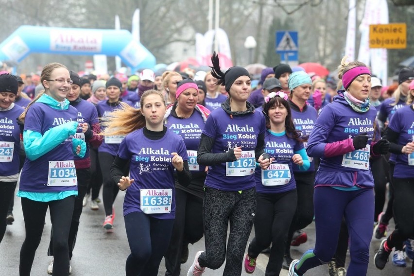 Alkala Bieg Kobiet. Panie przebiegły w deszczu 5 km [zdjęcia]