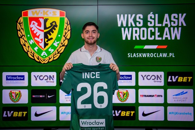 Burak Ince został nowym piłkarzem Śląska Wrocław. To piąty letni transfer do klubu