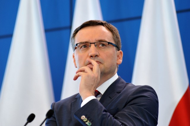 Minister Zbigniew Ziobro podjął decyzję o upublicznieniu oświadczeń majątkowych wszystkich prokuratorów