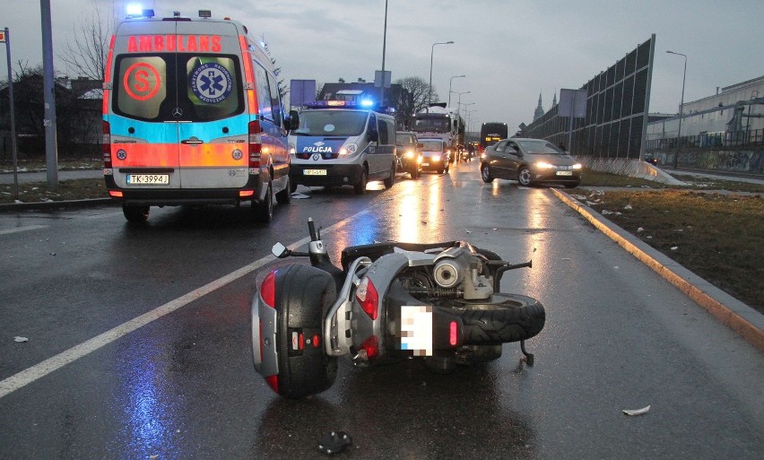  Groźny wypadek w Kielcach. Ogromne korki 