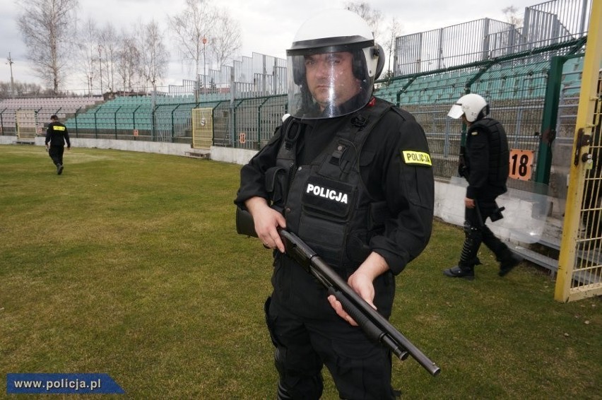 Jaworzno. Policja i straż miejska ćwiczyły zabezpieczanie imprez sportowych (zdjęcia, wideo)