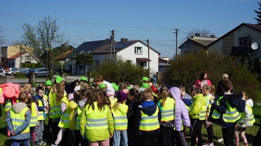 Dzieci z Radoszyc dbają o środowisko.