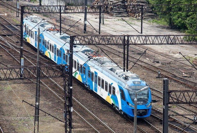 Urząd marszałkowski przeanalizuje możliwość wydłużenia w weekendy pociągów SKM relacji Gdańsk-Lębork do Słupska.