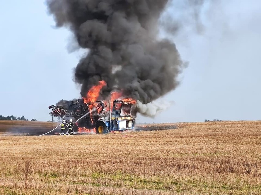 Pożar maszyny rolniczej