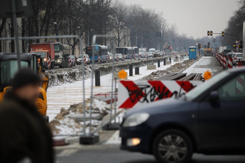 Kraków. Ciągle zmiany w ruchu na krakowskich ulicach z powodu inwestycji. Nadchodzą kolejne