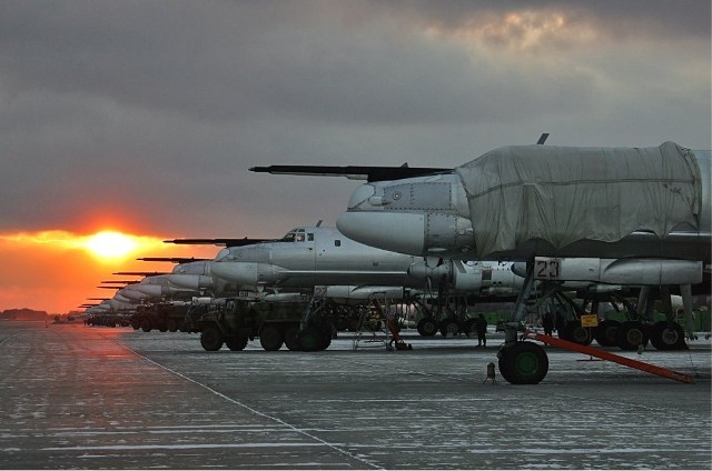 Na lotnisku w rejonie Saratowa stacjonują rosyjskie bombowce strategiczne.