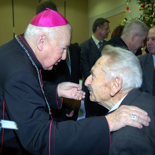 Na wigilijnym spotkaniu pojawił się także biskup senior Ignacy Jeż.