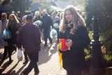 Słupszczanie odwiedzają nekropolie. Trwa zbiórka na hospicjum (zdjęcia)