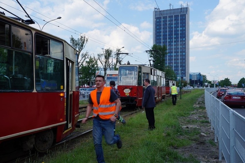 Wykolejony tramwaj 27 Sosnowiec Pogoń