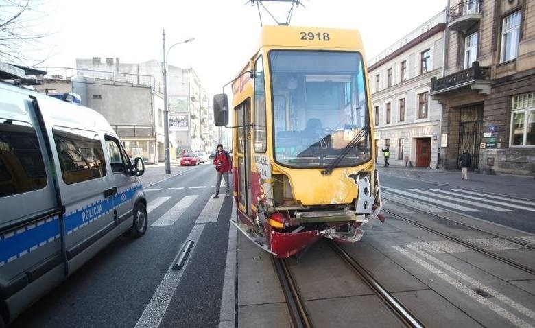 6 stycznia w Łodzi pijany motorniczy wjechał na skrzyżowanie...