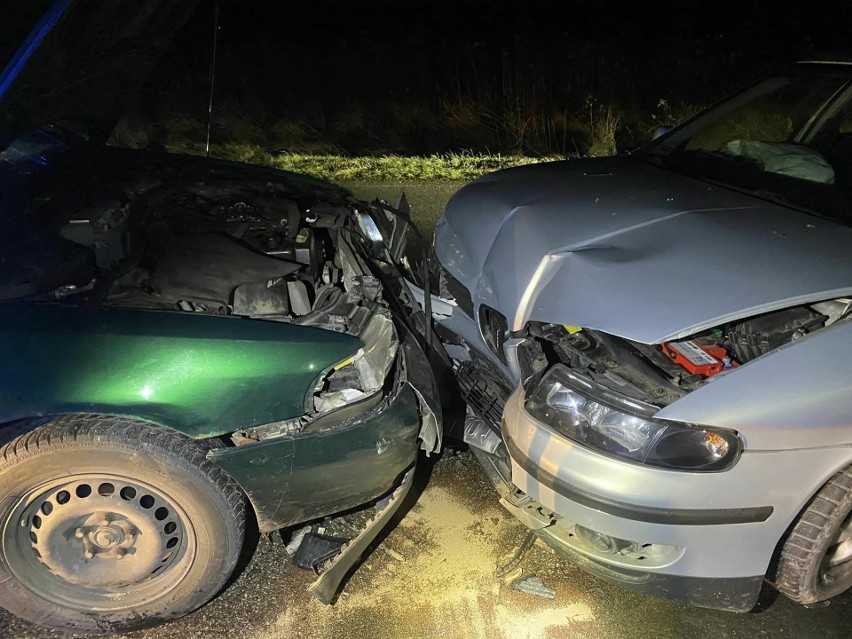 Zderzenie dwóch samochodów w Solcu-Zdroju. Ranne trzy osoby