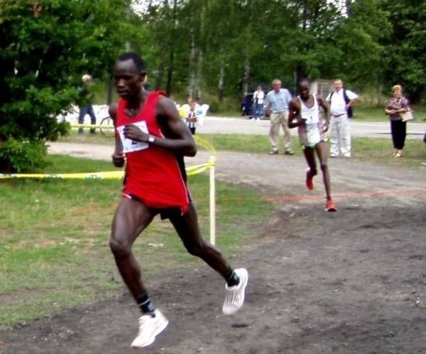 Wśród mężczyzn bieg wygrał Michael Karonei, Kenijczyk...