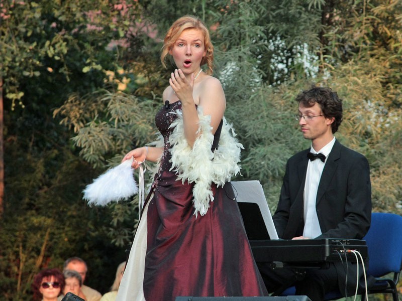 Dorota Makulec (na zdjęciu) zaśpiewała sopranem
