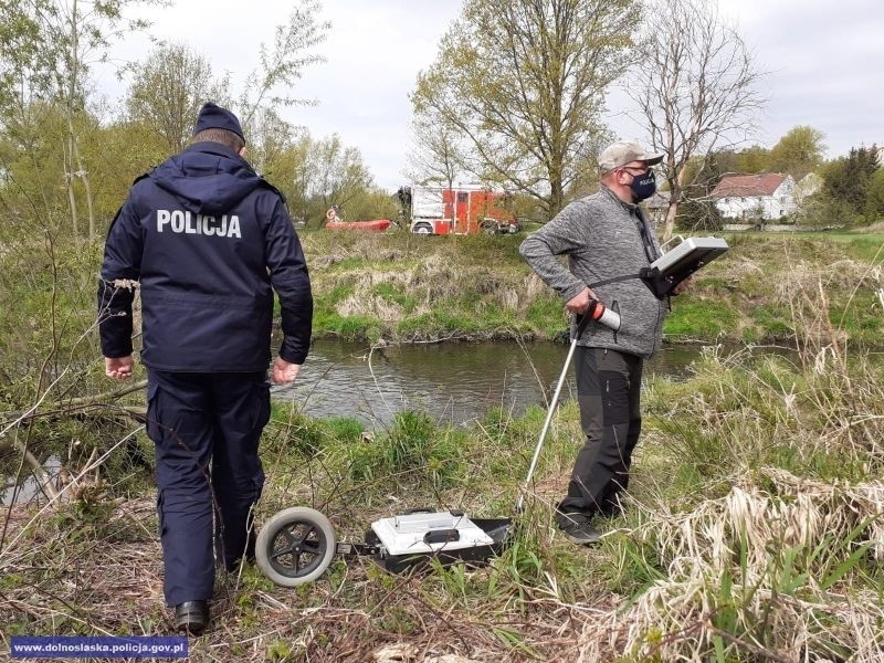 Trwają poszukiwania 3,5-letniego Kacpra. W akcji bierze udział pies tropiący